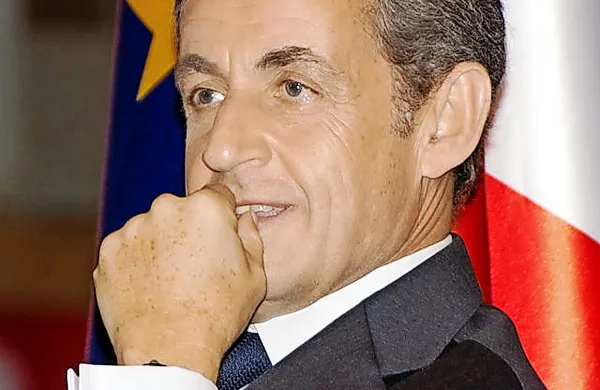 Pričakovati je, da se bo Nicolas Sarkozy leta 2017 znova potegoval za predsedniški položaj. 