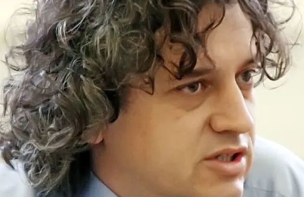 Robert Golob: “Na nas se je obrnilo že večje število  gospodinjskih in  poslovnih odjemalcev z območja Sežane. Z njimi smo celo podpisali pogodbe, a se je žal kasneje izkazalo, da jih ne moremo uresničiti.” 