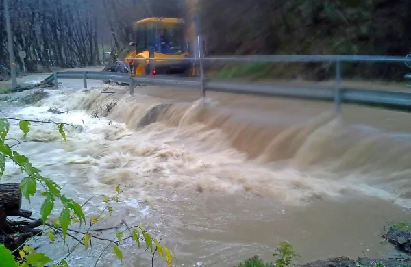Poplave pri domačiji Bubec v dolini Posrtvice