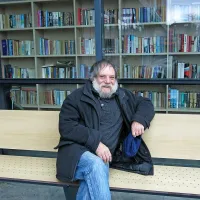 &ldquo;Urednik je vse, od birokrata in psihiatra  do lovca na tiskarske &scaron;krate&rdquo;