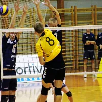 Go Volley spet plava