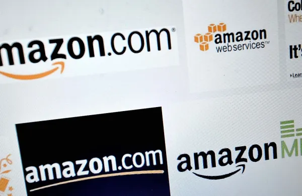 Zaposleni v Amazonu tudi tokrat stavkajo zaradi spora glede plač.