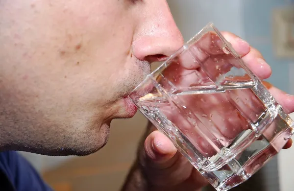 Na Postojnskem za odpravo motnosti pitne vode ob poplavah rabijo več denarja