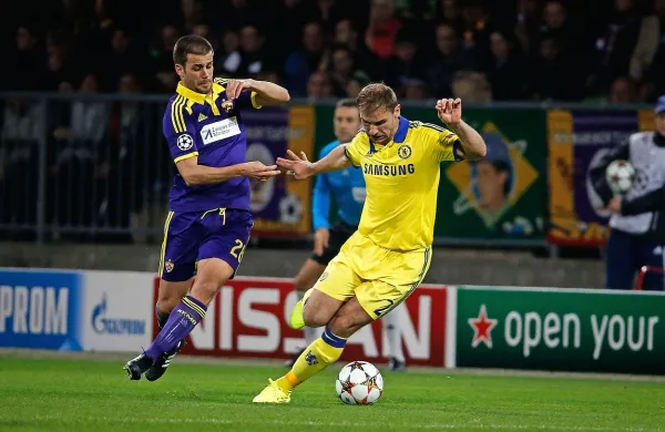 Mitja Viler (levo) bo tudi nocoj eden od mariborskih adutov na dvoboju s Schalkejem.