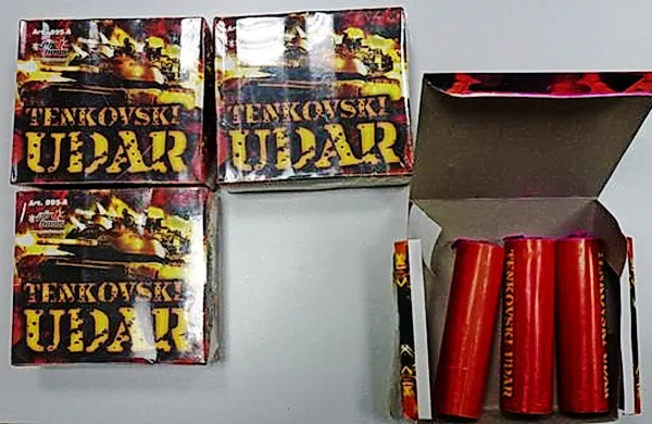 Tudi letos se je v rokah policistov že znašlo nekaj zaseženih petard.