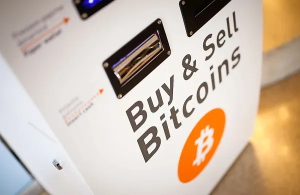 Microsoft po novem omogoča plačila z digitalno valuto bitcoin.