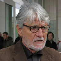 Ivo Svetina si bo prizadeval, da bi  pisateljskemu poklicu in slovenski knjigi povrnili dostojanstvo. 