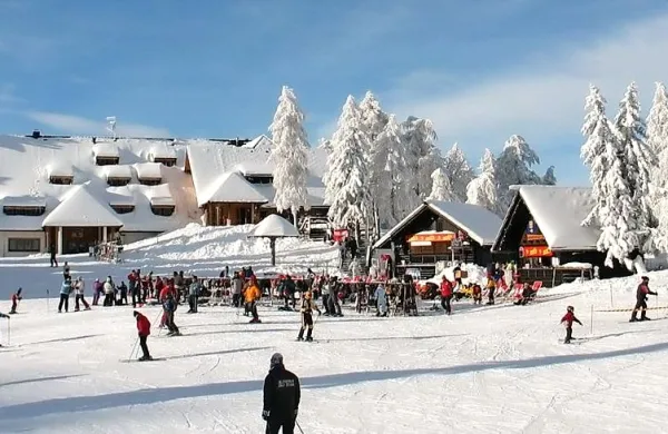 Krvavec - med bolj priljubljenimi slovenskimi smučišči.