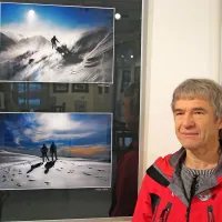 Miljka Lesjaka fotografski aparat spremlja na vseh vzponih v hribe.