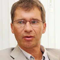 Gregor Veličkov vztraja, da bo odstopil, če njegovih predlogov ne bodo upoštevali.