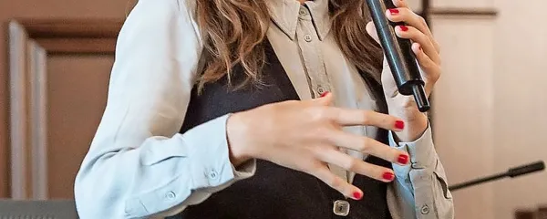Kaja Cunk: “Čas je, da v Istri končno postavimo temelje razvoja strategije za mlade. Strategijo potrebujemo, da imamo jasno začrtano smer in cilje, ki jih želimo doseči na področju mladine.”