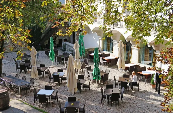 Še do marca Andrej Fric lahko ostane najemnik grajske restavracije v Štanjelu, potem jo bo moral zapustiti.