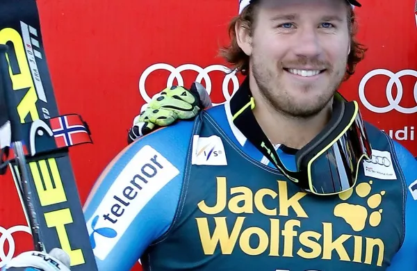  Norvežan Kjetil Jansrud, vodilni smučar v letošnji zimi, je zmagal na superveleslalomu  v Val Gardeni. 