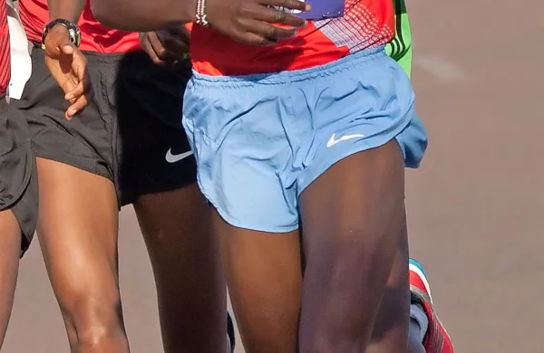  Zmagovalko maratonov v Chicagu in Bostonu Rito Jeptoo so ujeli pri uporabi prepovedanega eritropetina in ji grozi dveletna prepoved nastopanja.