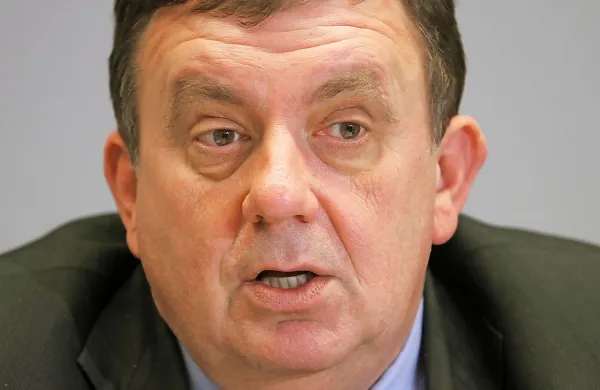 Generalni direktor ZZZS Samo Fakin