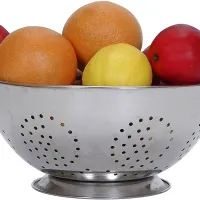 Zlasti citrusi so med sadjem najbogatejši z vitaminom C, ki krepi odpornost. 