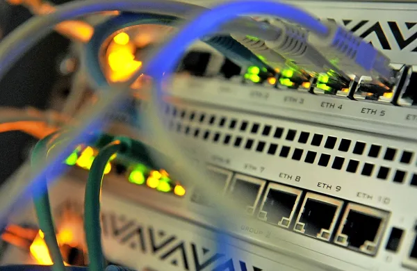 Spletne platforme Playstation Network in Xbox Live so na božič napadli hekerji. 