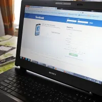 Na družabnem omrežju facebook se širi nevaren virus, je opozarjal Slovenski center za posredovanje pri omrežnih incidentih SI-CERT.
