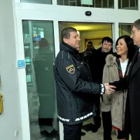 Cerar obiskal policiste in gasilce