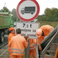 Slovensko leto od  A do Ž