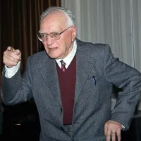 Na simpoziju o  Slovenski literarni šoli v Trstu so se poklonili tudi jubileju Alojza Rebule, ki je lani praznoval 90. let. Ob  pisateljevem rojstnem dnevu je izšel ponatis romana V Sibilinem vetru s spremno besedo Tatjane Rojc. 
  