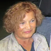 Janja Babič je bila še lani ravnateljica hrpeljske osnovne šole, ki se financira iz občinskega proračuna. 