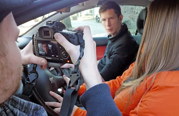 S snemanja filma Kaj pa če?, v katerem sodeluje tudi Peter Mišic   