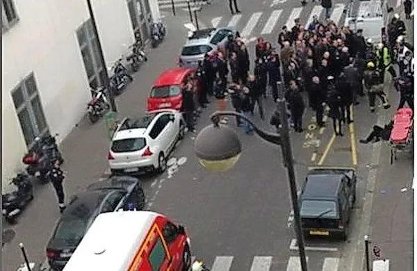  Islamska skupnost v Sloveniji je danes ostro obsodila napad na sedež satiričnega tednika Charlie Hebdo v Parizu, v katerem je umrlo najmanj 12 ljudi.