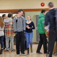 Tudi če se deček prešola, bodo težave na šoli ostale, se zavedajo v Desklah, in napovedujejo, da bodo še bolj odločni pri iskanju rešitev. 