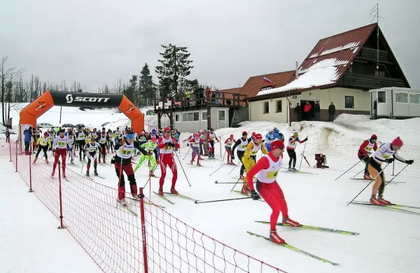 Memorial Andreja Erjavca na Vojskem (posnetek je z lanskega)  je stalnica v slovenskega tekaškega koledarja.