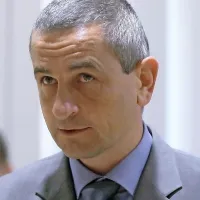 Denis Čaleta: “Družba mora s svojimi dejanji, s strpnostjo  te posameznike skušati prepričati, da radikalni koraki  niso ustrezni za reševanje osebnih ali drugih stisk.”