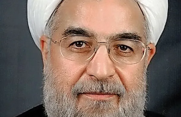 Iranski predsednik Hasan Rohani je po sredinem smrtonosnem napadu na francoski satirični tednik Charlie Hebdo danes obsodil terorizem in nasilje, storjeno v imenu islama, poroča francoska tiskovna agencija AFP.