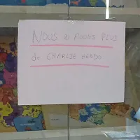 Oglasi: 600 dolarjev za najnovej&scaron;o &scaron;tevilko tednika Charlie Hebdo