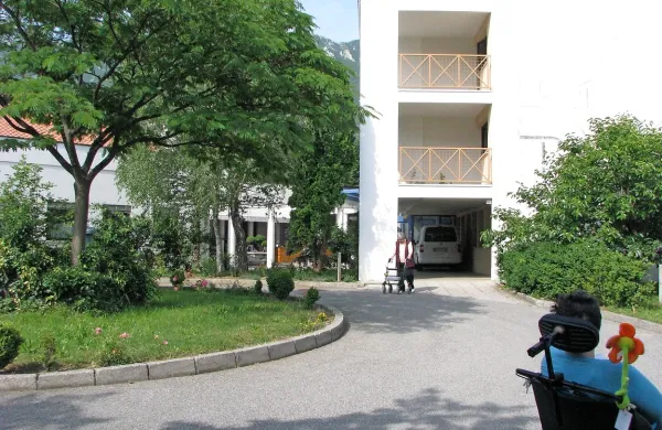 Po novem za pomoč na domu skrbijo v domu starejših občanov. 