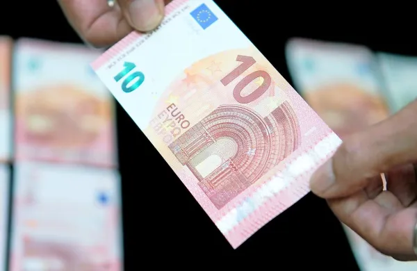 Slovenski posojilojemalci naj se sami odločijo