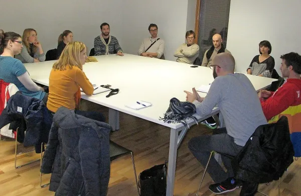  Med mladimi Ajdovci je vse bolj aktualna  ideja coworkinga oziroma mreženja in povezovanja podjetniške kulture. 