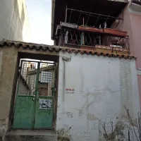 Deluje tudi glasbena poslušalnica in izposojevalnica cedejev.