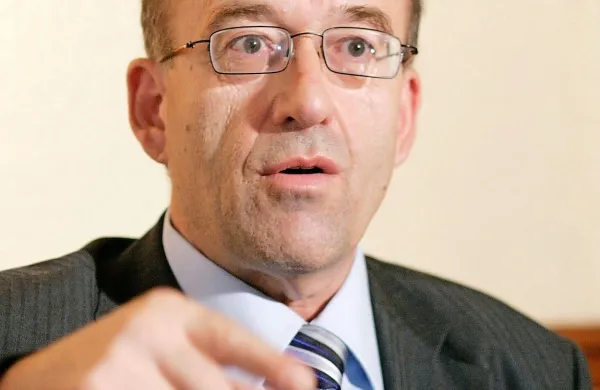 Založba Nova obzorja bo danes predstavila knjigo Neme priče, ki jo je napisal nekdanji vodja službe za vojna grobišča Marko Štrovs.