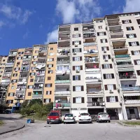 Do minulega petka je bilo po Sloveniji  izdanih že 1988 energetskih izkaznic (935 za nestanovanjske stavbe in 1053 za stanovanjske).