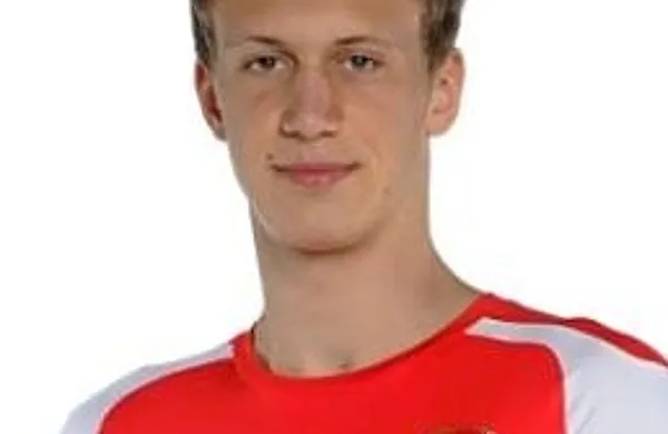 Angleški nogometni prvoligaš Arsenal je v svoje vrste pripeljal nadarjenega poljskega vezista Krystiana Bielika.