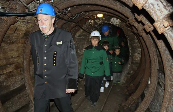 Unescov turistični rudnik Antonijev rov - in z njim krepki vloženi milijoni evrov -  bo ob ustavljenih črpalkah pod vodo že letos.