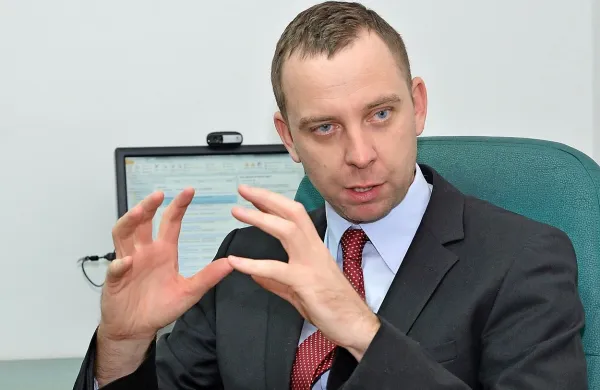 Matjaž Novak: “Nov denar bo vplival na trg, če ga bodo banke posojale podjetjem in če bodo ta vlagala v razvojne projekte. Če pa bo ostal v bilancah bank ali ga bodo te vlagale v špekulativne posle, učinka ne bo.”