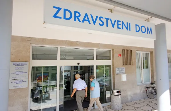 Na včerajšnji seji sveta zavoda novogoriškega zdravstvenega doma niso izbrali nobenega od šestih kandidatov za novega direktorja.