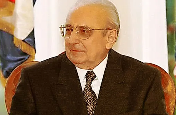 Franjo Tuđman je raje tvegal smrtno nevaren pristanek v slabih vremenskih razmerah v Zagrebu kot odhod v Ljubljano.