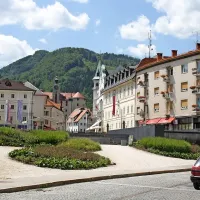 Po letih negotovosti se v Idriji upravičeno sprašujejo, ali je v tej državi kdo, ki jim lahko pomaga do stabilnega vzdrževanja rudnika in varnosti mesta.