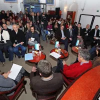 Okrogla miza o prostorskem razvoju slovenske Istre v avli palače Tarsia.