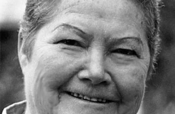 V 78. letu starosti je danes v bolnišnici na otoku Norfolk umrla avstralska pisateljica Colleen McCullough, avtorica romana Pesem ptic trnovk.