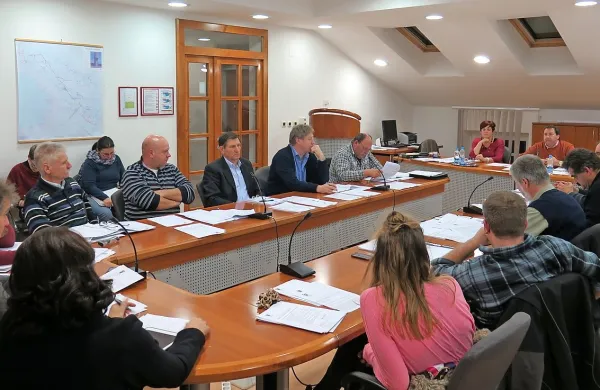 Komenski svetniki so v sredo potrdili osnutek letošnjega proračuna.