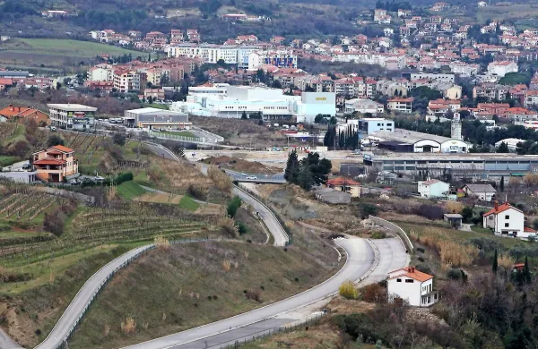Hitro cesto naj bi še pred junijem “potegnili” iz Pivola  do Jagodja.  