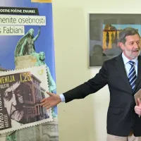 Peter Suhadolc, predsednik Filatelistične zveze Slovenije, je vesel, da so  januarja izšle tri znamke s primorsko tematiko.